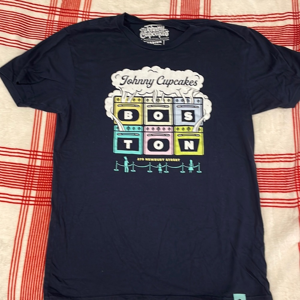 Johnny Cupcakes Boston Exclusive - Medium